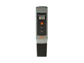 ADWA AD100 digital pH meter